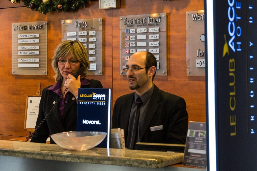 How Late Can You Check Into A Hotel One Key Tip For 2023 