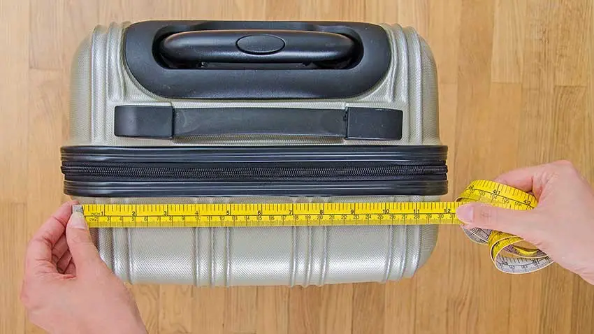 62 Linear luggage measurements
